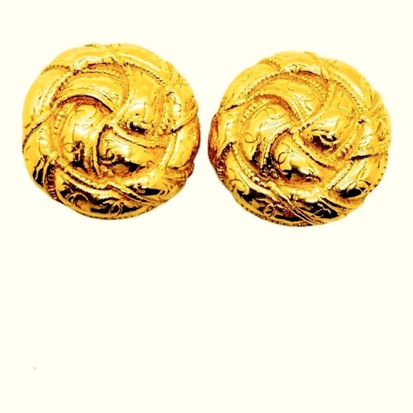Chanel Earrings Gold Vintage - Picture 2 of 9